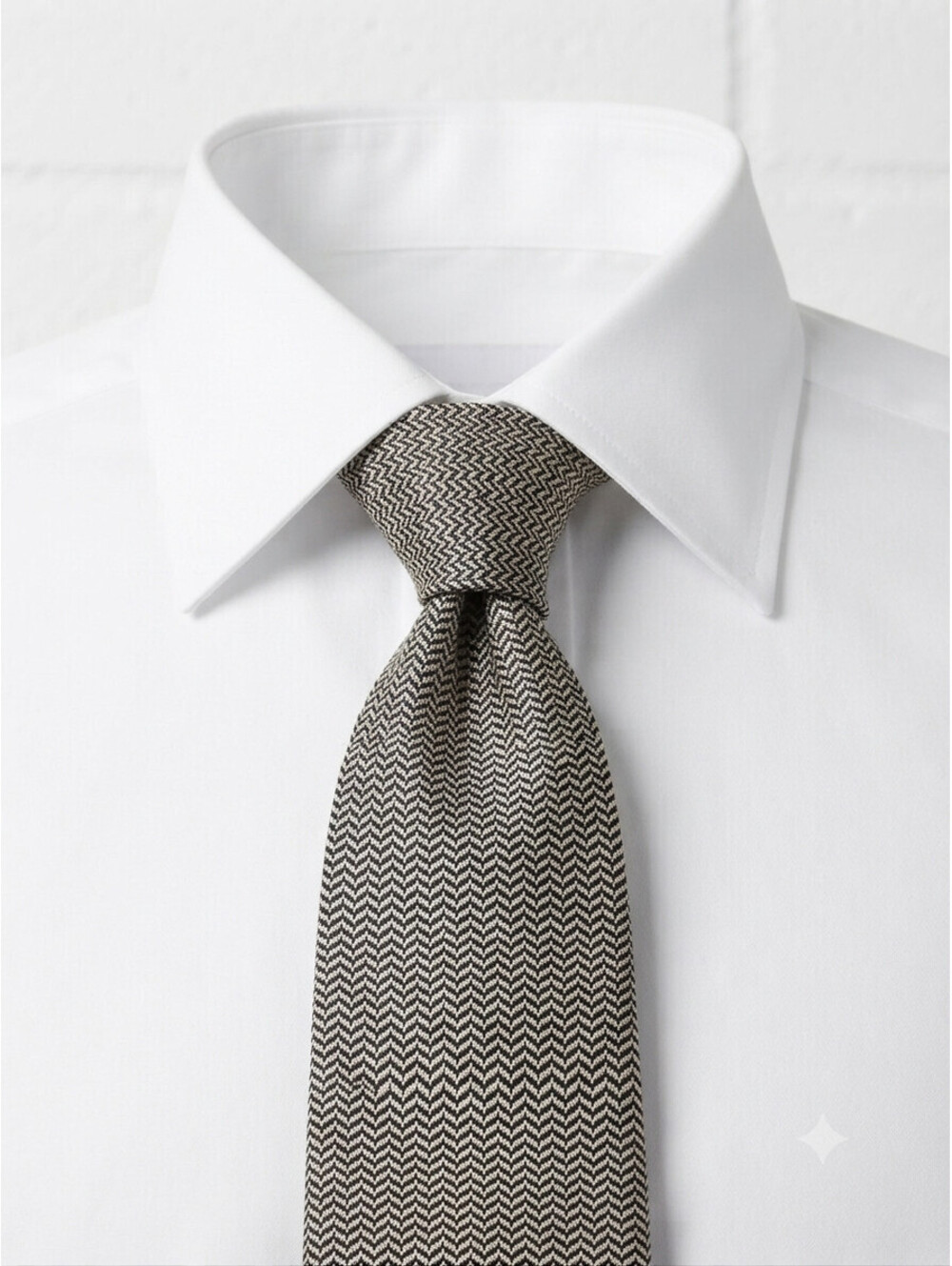 Lancel Paris Men's Silk Tie Black White Chevron Zig Zag Pattern Designer Necktie